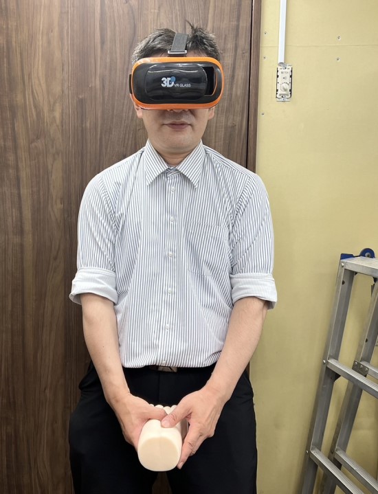 VR動画でオナホ使用画像